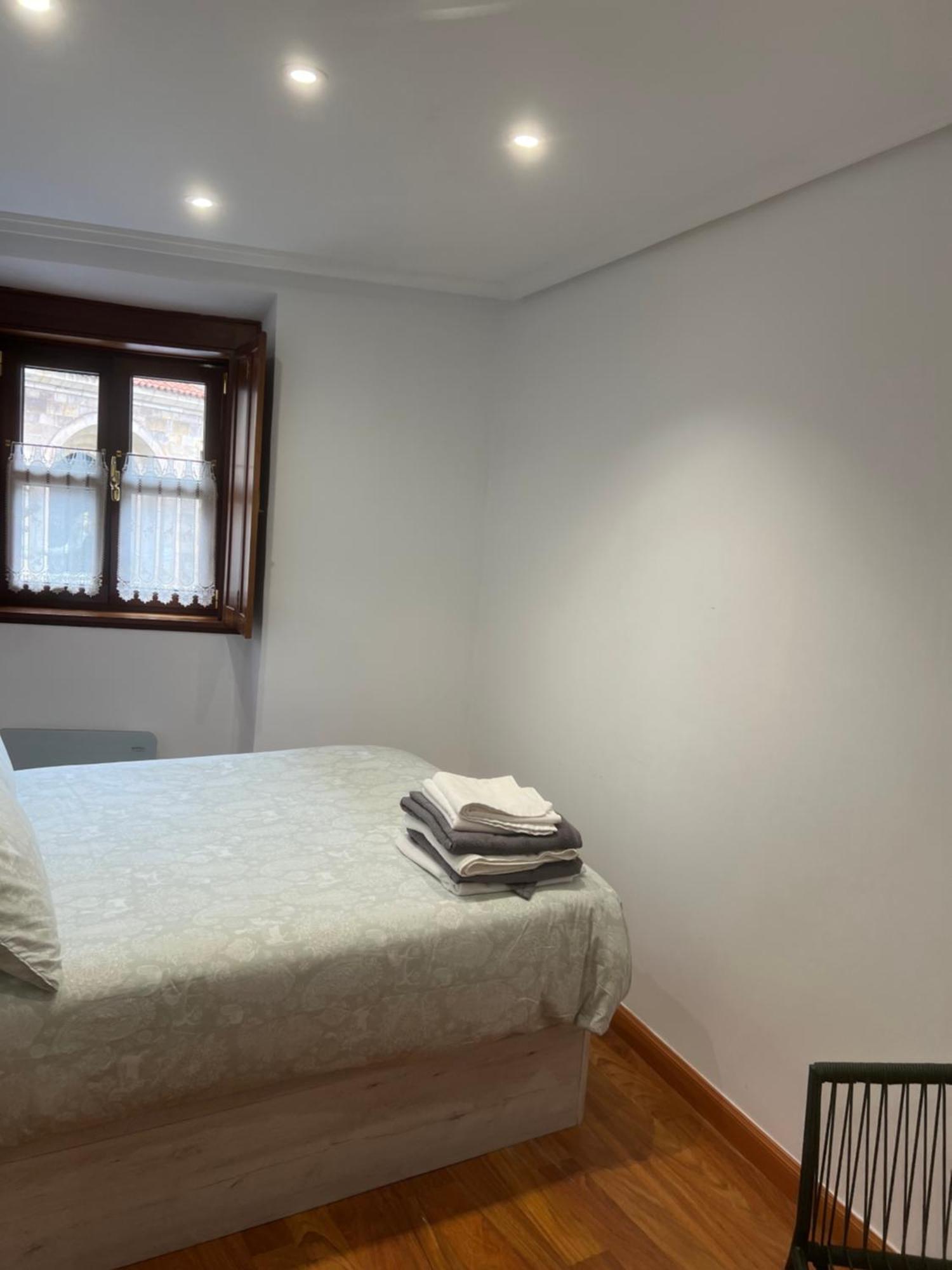 Apartamento Turistico San Nicolas Avilés Exteriör bild