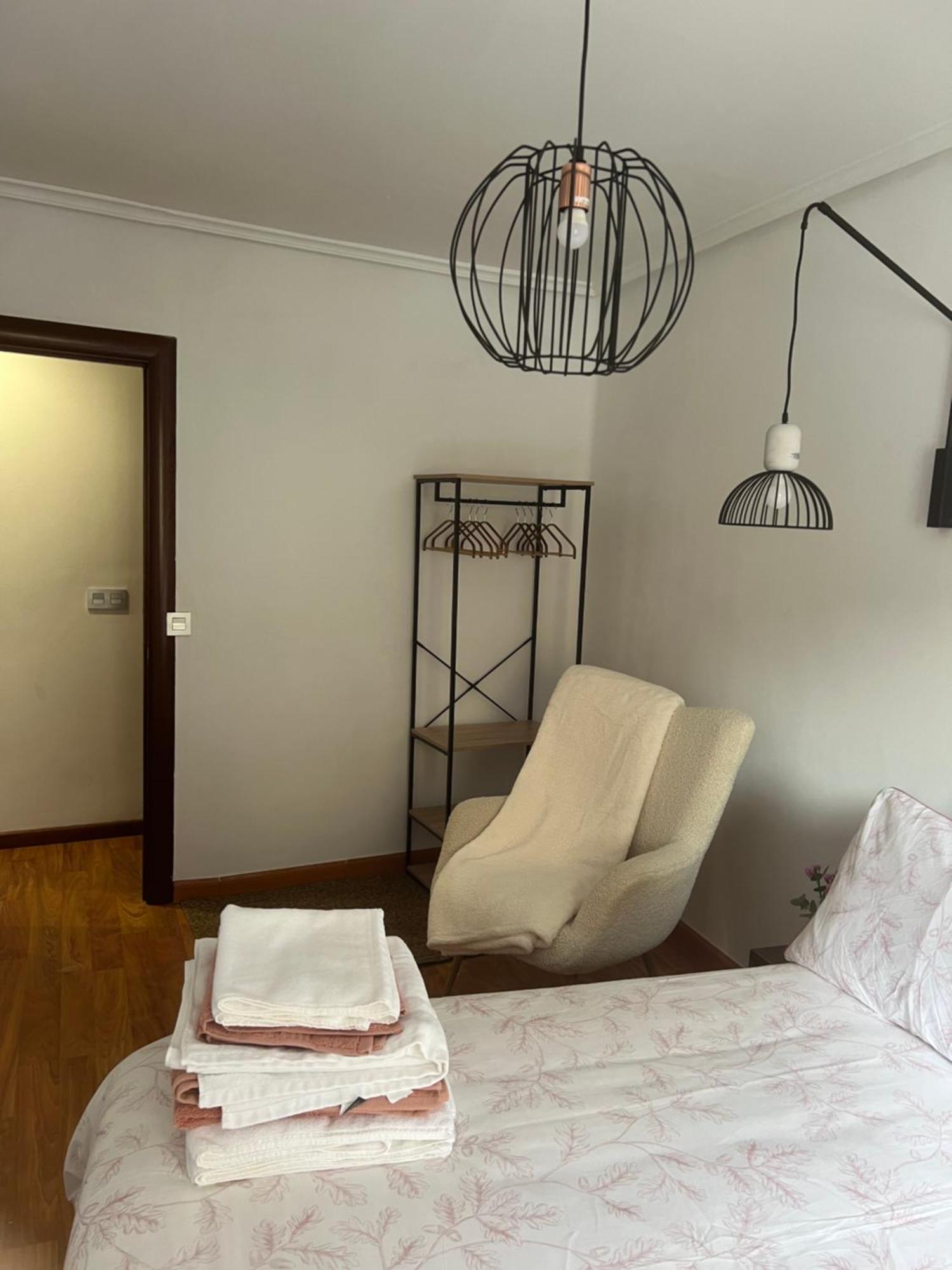 Apartamento Turistico San Nicolas Avilés Exteriör bild