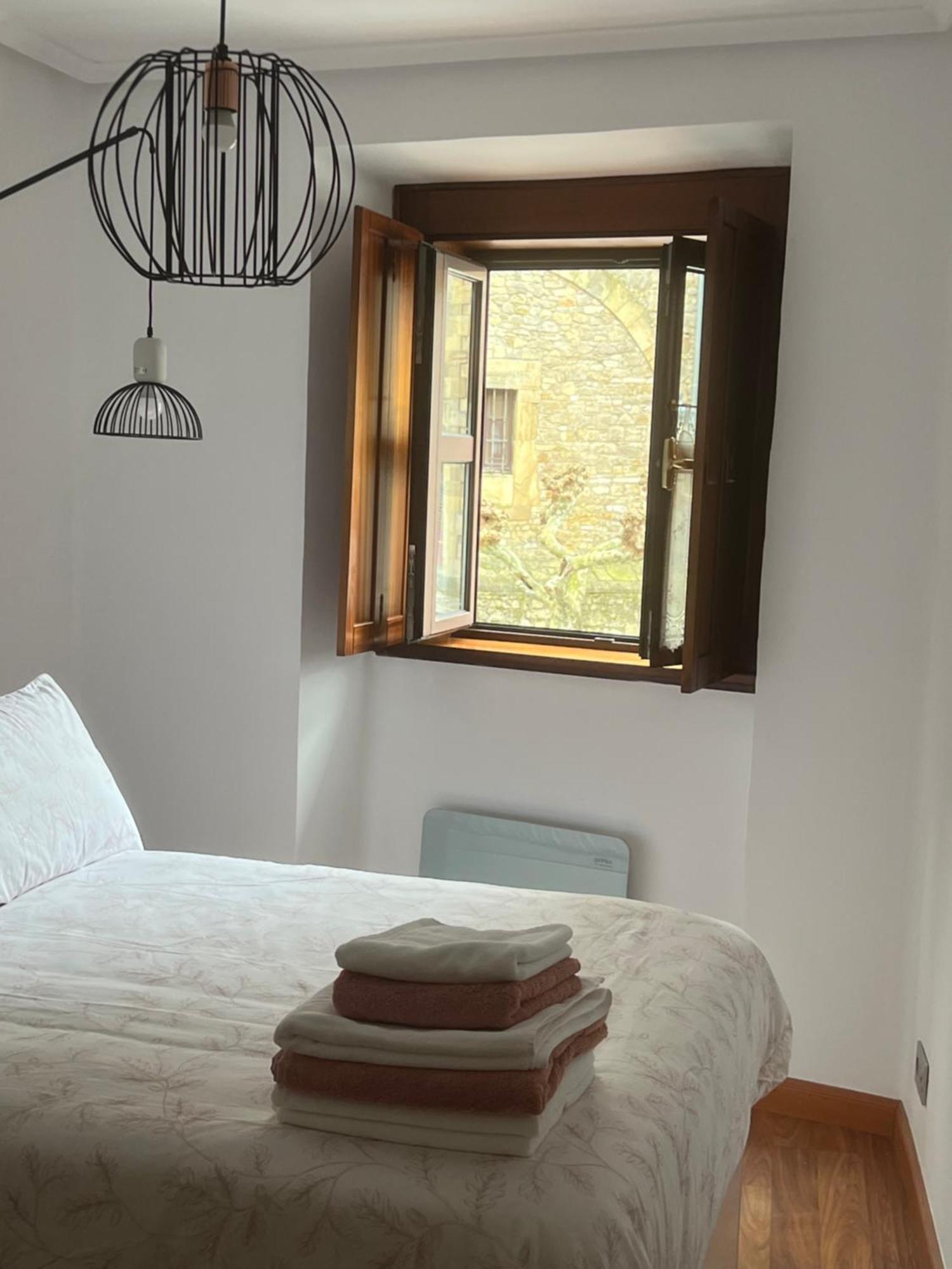 Apartamento Turistico San Nicolas Avilés Exteriör bild